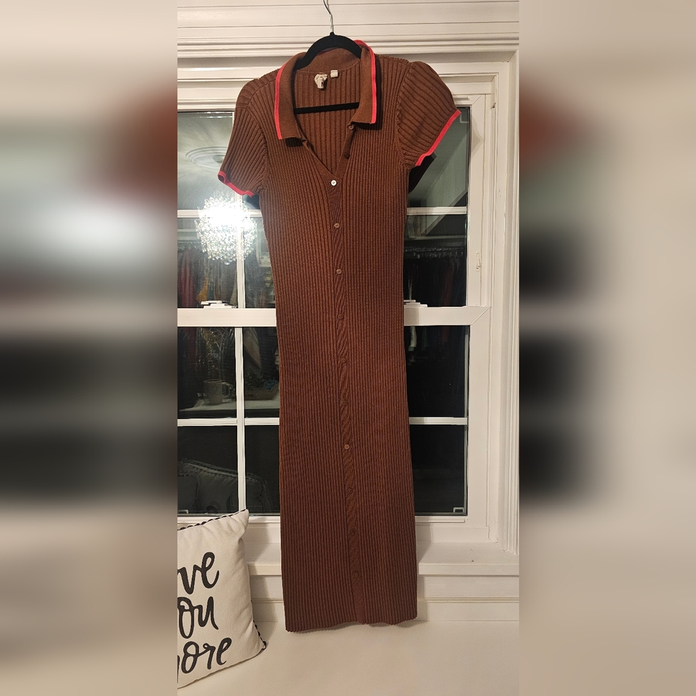 Size large. EUC Olan Midi